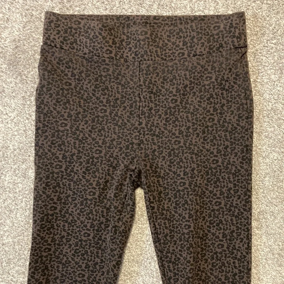 LOFT Leopard Print Ponte Leggings S - Picture 2 of 9